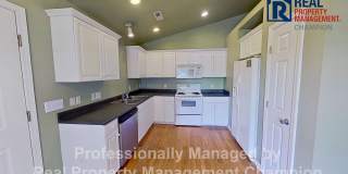 3 BD/2BA in Azalea Trace - Students Welcome Gallery 7