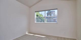 The Reserve at Town Center Gallery 100