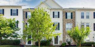 1739 THEALE Way Gallery 1