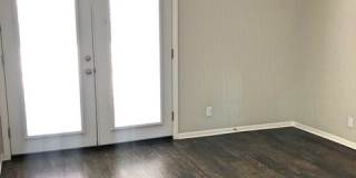 Vintage at Oak Hill Gallery 111