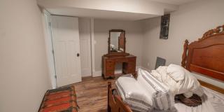 Modern 4bd Home - Fully Furnished Utilities Included Gallery 40