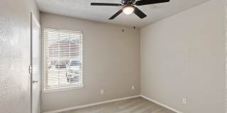 Country Creek Gallery 24