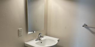 2545 E Spring St Unit 3 Gallery 14