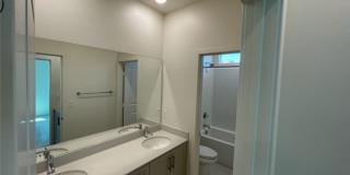 2565 E Embry Gallery 45