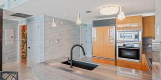 6799 Collins Ave Gallery 6