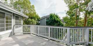 Remodeled 3 Bed Penthouse Condo Gallery 17