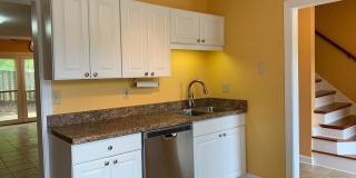 3 Bedroom 2.5 Bath Townhouse Gallery 17