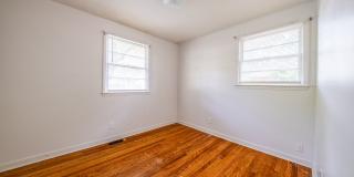 3-bedroom, 1-bath home with a fenced-in yard, located on Guerrant Street in Greensboro 3-bedroom, 1-bath home with a fenced-in yard, located on Guerrant Street in Greensboro Gallery 16