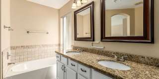 10441 E Hillery Drive Gallery 28