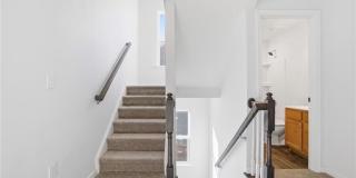 3122 Old Rock Street Gallery 24