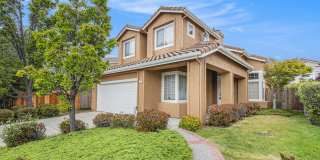 7 Ratto Road - 3 bedroom / 2.5 bathroom 7 Ratto Road - 3 bedroom / 2.5 bathroom Gallery 1