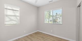 4904 54th St. Gallery 5