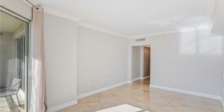 2777 Paradise Road Gallery 19
