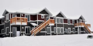 3 Bedroom 2 Bathroom Condo Gallery 1