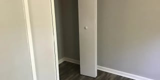 202 Selwyn Alley Gallery 21