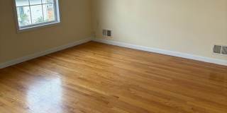 30 WHITMAN AVE Gallery 13