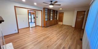 Charming Mid-Century Modern Home Just Minutes from the U of A! Gallery 5