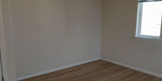 Bethany 4 Bed One Bed & Full Bath on Main Fenced Yard w/EV Charger Close to Schools & Shopping Gallery 17