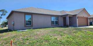842 SE Walters Terrace Gallery 1