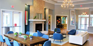 Arch Street Gallery 11
