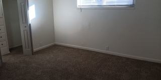 Charming 2-bedroom, 1-bathroom! Showings available! Charming 2-bedroom, 1-bathroom! Showings available! Gallery 11