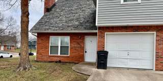 Spacious Southside Duplex Gallery 1