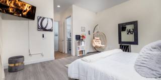 49527 Wayne Street Gallery 29
