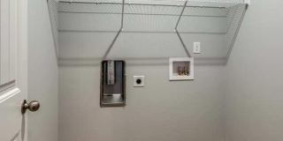 Fairview Station - Beautiful 4 / 2.5 - FENCED! Gallery 11