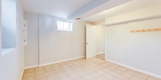 2414 KEY Boulevard Gallery 21