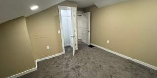 5 Bedroom Rental in Moline Gallery 18