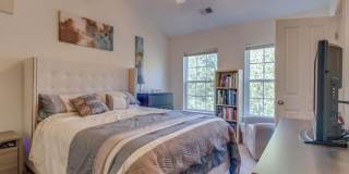 COMING SOON! Spacious 3BR/2.5BA Duplex in South Nashville | Pet Friendly | Prime 37211 Location Near Dining & Family Fun Gallery 11