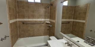 Cozy 2 bedroom in heart of Waco Gallery 7