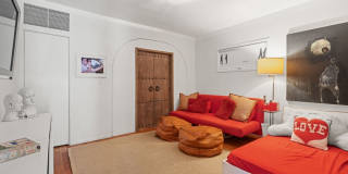 1954 Federal Ave Gallery 12