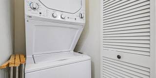 950 W Monroe Street Gallery 14