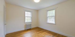 Charming & Spacious Colonial in N Cleveland Park w/Park-Like Rear Garden & Detached Garage Gallery 50