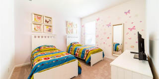 Modern 5-bed/4-bath pool home. FURNISHED Gallery 16