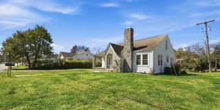 3 bedroom White Oak home available NOW! Gallery 3