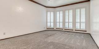 Spacious Home + East Edmond + 4 bedrooms Gallery 23