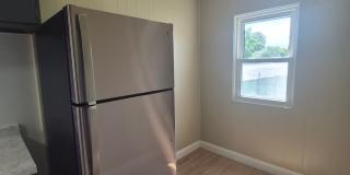 Beautiful 2-bedroom home, it won't last long! Gallery 18