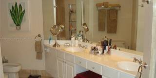 3600 YACHT CLUB DR Gallery 37