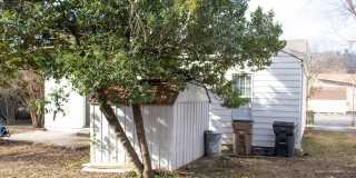2 BR/2BA | Newly Renovated Single Family Home | Additional Storage| In North Knoxville! Gallery 5