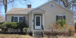 801 Knollwood Street Gallery 1