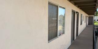 311 E. McElhaney Avenue Apartments Gallery 8