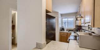Lovely Pearl St. Condo 1 BDR/1 BA Downtown Boulder Gallery 12
