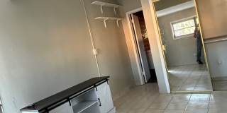 1060 SW 36 Ct Gallery 6