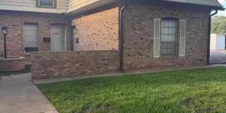 3200 Villa Place Gallery 1