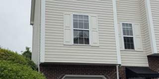 Spacious 2-Bedroom Townhouse with Garage Gallery 1