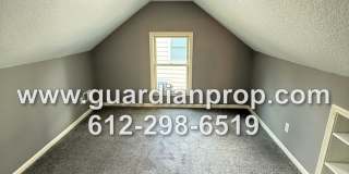 Blaine House on Large Corner Lot, Updated Kitchen & Baths, Family Room, Private Deck Area Gallery 10