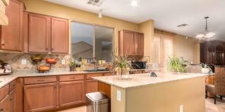 Amazing 4 bedroom In Lyons Gate! Gallery 4