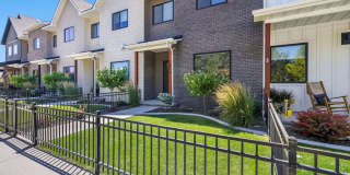 Downtown Townhouse Gallery 1